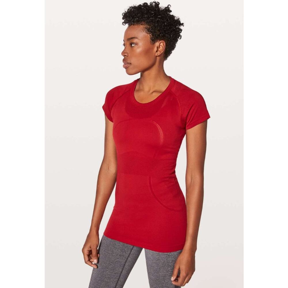 EUC Lululemon Swiftly Tech Short Sleeve Crew
Dark Red 8 RARE OLDER VERSION